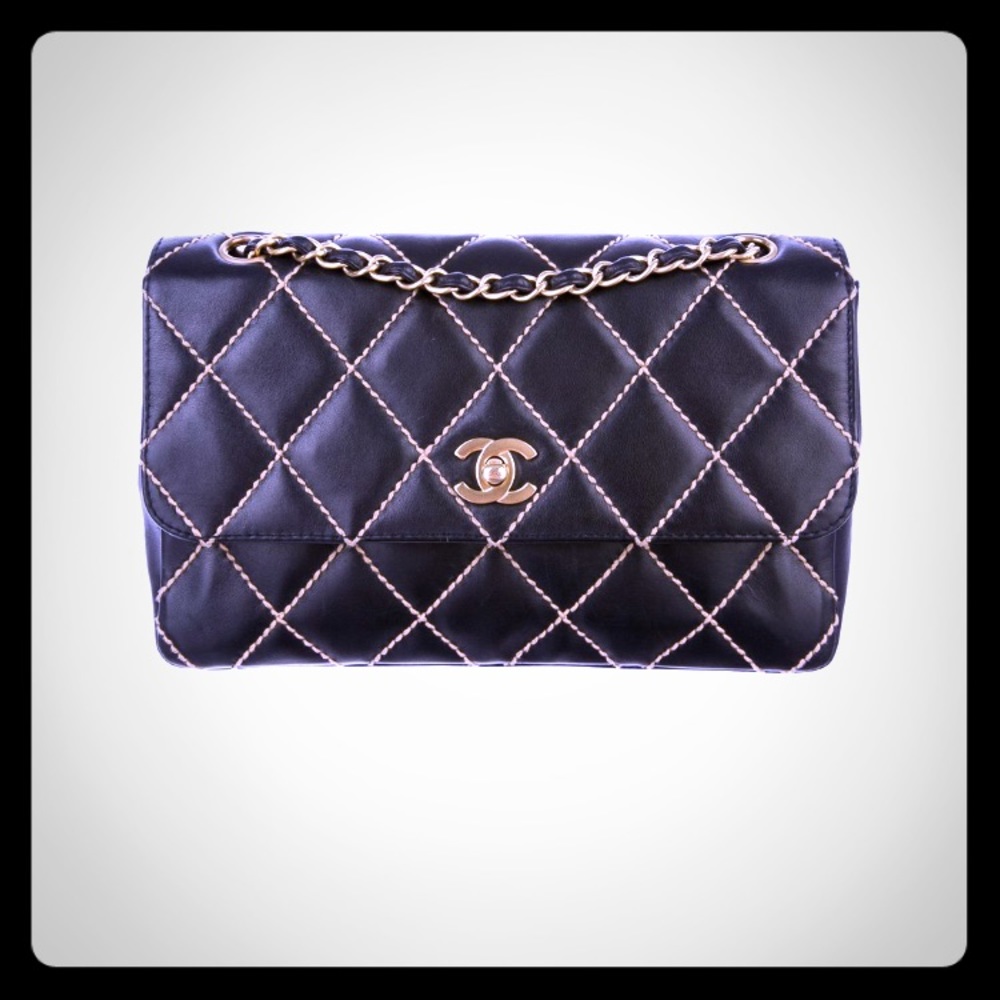 CHANEL CALF SKIN Wild stitch flap bag 💝 - Picture 2 of 8